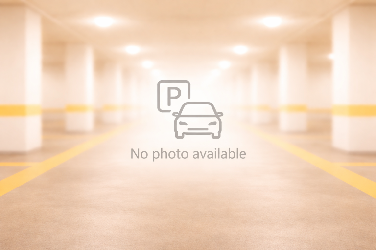? 安興工業中心 G樓貨車位